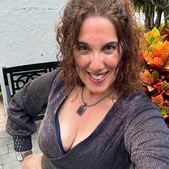 Betsy & Adam Women's Galaxy Metallic V-Neck Gown Size 12 Navy/Gold Dress - Picture 7 of 11